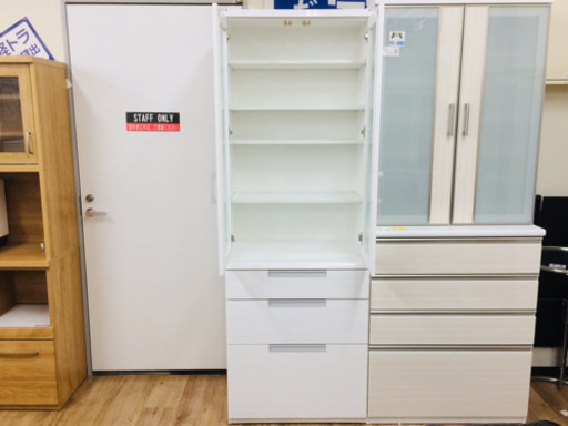 取りに来れる方限定！2枚扉食器棚入荷しました！