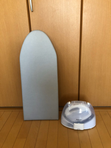 アイロンとアイロン台のセット