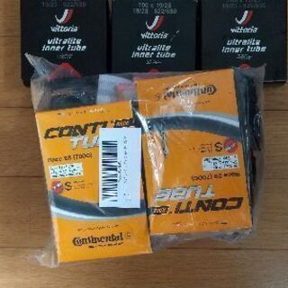 ロードバイク 新品タイヤ✕２ チューブ×5の画像