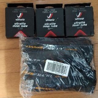 ロードバイク 新品タイヤ✕２ チューブ×5の画像