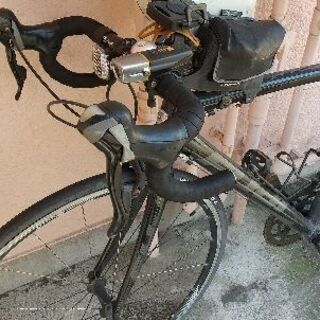 ロードバイク 新品タイヤ✕２ チューブ×5の画像