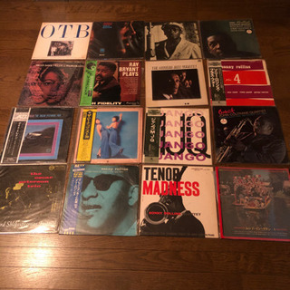 CDどれでも100円、レコードどれでも300円　お話し中の画像