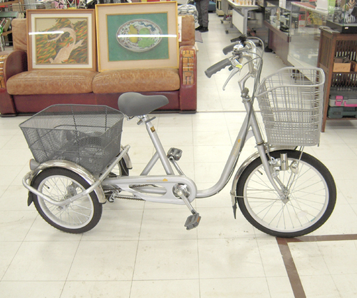 三輪車 自転車 3輪車 大人用 スイング機能付き 3段切り替え シルバー カゴ付き 苫小牧西店