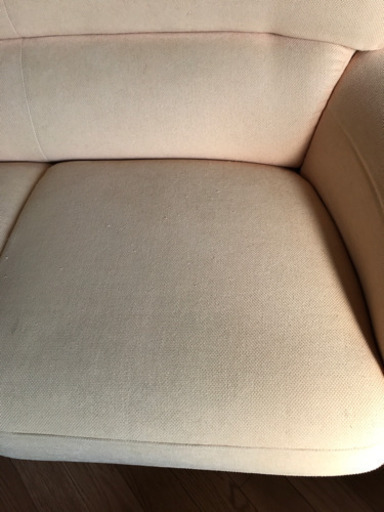 他で交渉中ですが、こちらを優先するようにしたいと思っております。高級家具メーカーmaruni（マルニ）2人掛けソファ