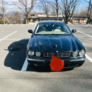 ジャガーXJ8