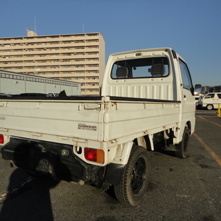 ☆彡５．４万実走行！！切替４ＷＤ！５ＭＴ！ほぼ新品スタッドレスタイヤ！実検査令和４年３月迄！の画像