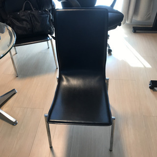 椅子、チェアー　2個　26日まで