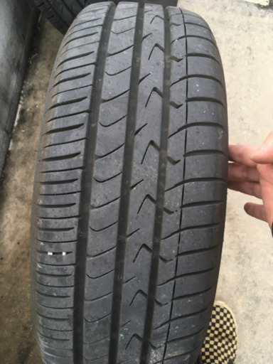 プリウス　純正　超バリ山　TOYO 2019年製