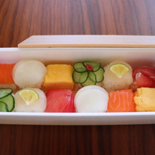  【ひなまつりにも！】華やかキューブ寿司を作るワークショップの画像