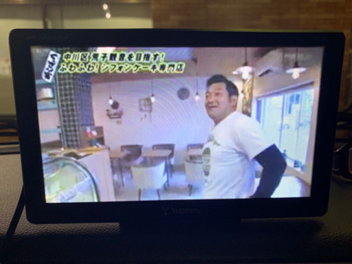 大人気！✨7インチワイドVGA液晶テレビタッチパネルGPSレーダー内蔵カーナビゲーション売ります。