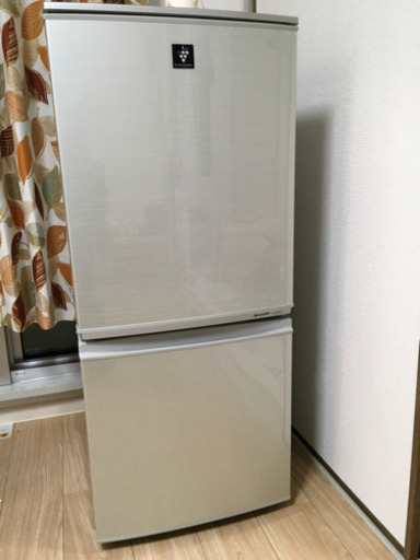 冷蔵庫　シャープSJ−PD14X お値下げ中