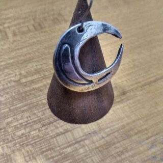 インディアンジュエリー風ピアス　クレイシルバー　月デザインの画像