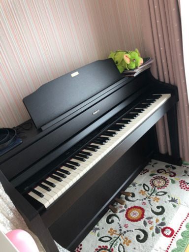 中古電子ピアノRoland HP508 ピアノ椅子付き