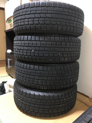 極美品 ワンシーズンのみ装着 アルミホイール付きスタッドレスタイヤ