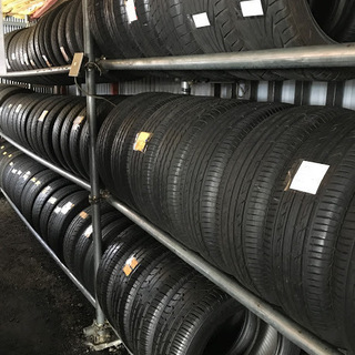 普通車用中古夏タイヤ 2,500円～/本　国産・外国産多数あります！