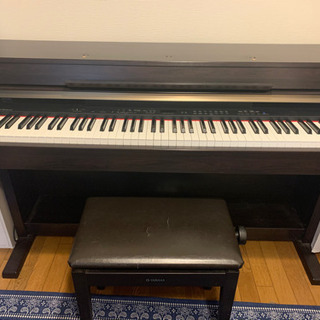 ｟値下｠10年製　YAMAHA Clavinova CLP-33...
