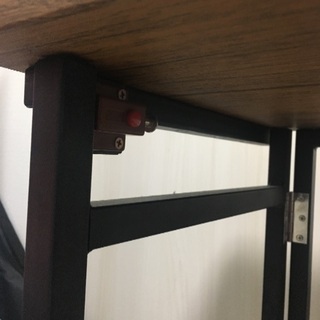 折りたたみデスクの画像
