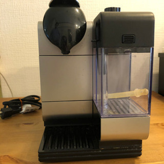 、ネスプレッソ コーヒーメーカー F421 2014年製【中古品】の画像