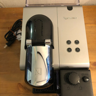 、ネスプレッソ コーヒーメーカー F421 2014年製【中古品】