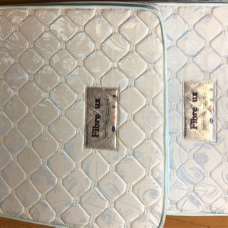 【取引中】2つ折りマットレス　2枚　差し上げますの画像