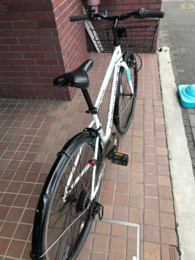 700ｃ　外装7段変速　ホワイト