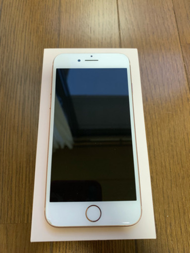 美品iPhone 8 Gold 64GB SIMフリー