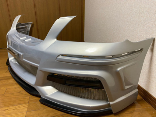 18マジェスタ　ブラックパールフロントエアロ