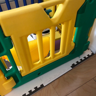 【再値下げ】日本育児ベビーサークル ミュージカルキッズランドの画像