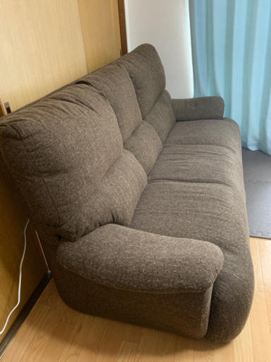 ニトリの3人用ソファー