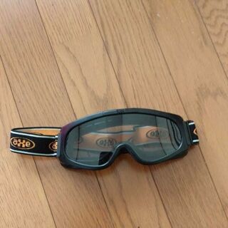 スキーウェア上下手袋など一式の画像