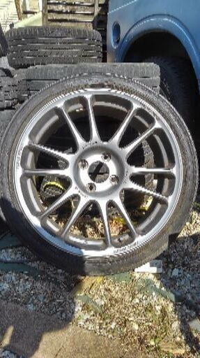 205/40r17　スポーツアルミ　ガンメタ