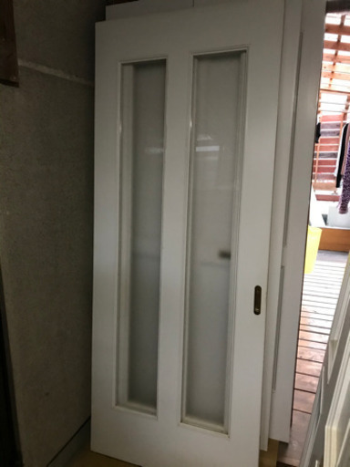 値下げしました！木製引戸　建具　アクリル板付　2枚セット