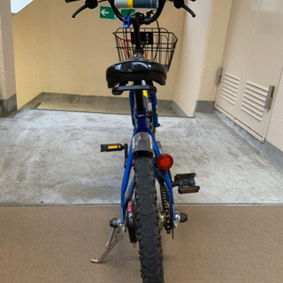 きれいです　男の子用　16インチ自転車　補助輪あり の画像