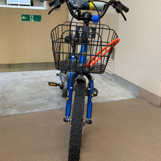 きれいです　男の子用　16インチ自転車　補助輪あり の画像