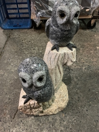 フクロウのオブジェ　中古　玄関などに