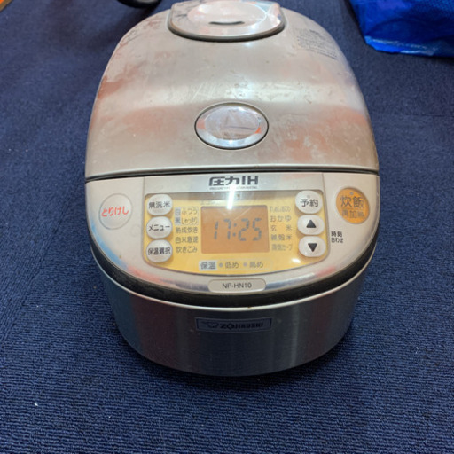 象印の炊飯器　nphn10