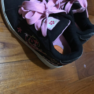 ローラーシューズ　22.0センチ