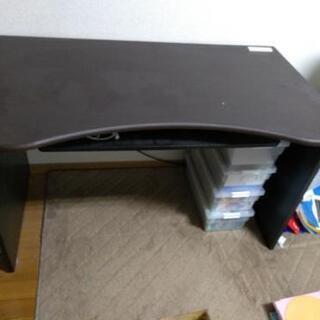 机(パソコンデスク、学習机)