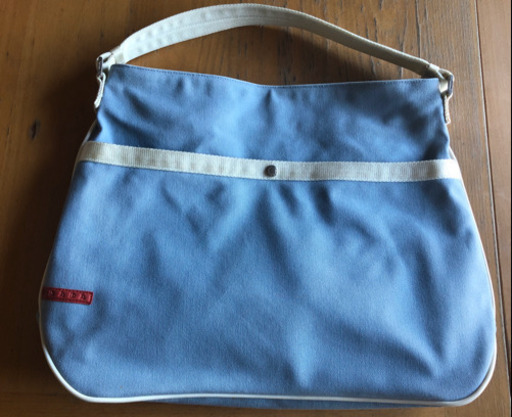 プラダ　トートバッグ　水色