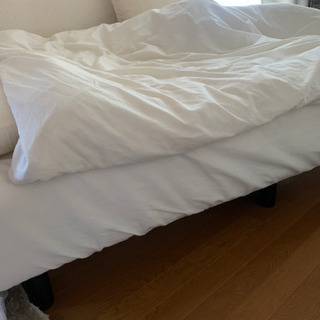 脚付きマットレスセミダブルベッドお譲りします！の画像