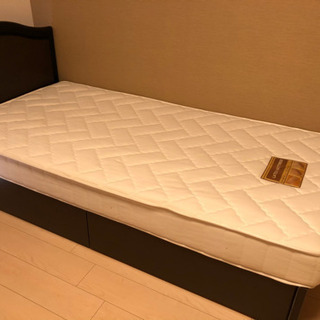 シングルベッドマットレス付きの画像