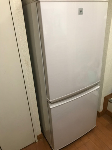 シャープ冷蔵庫137Lプラズマクラスター