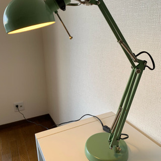 イケア デスクランプ