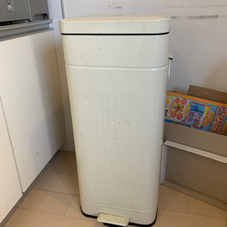 ★0円で差し上げます★ ジャンクゴミ箱
