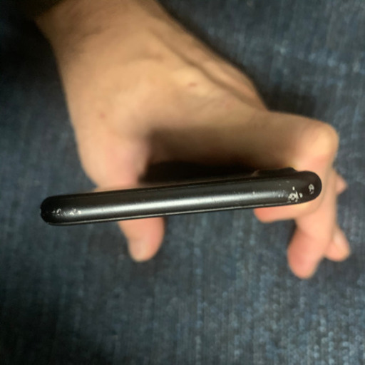 iPhone7 本体　au 32GB BLACK