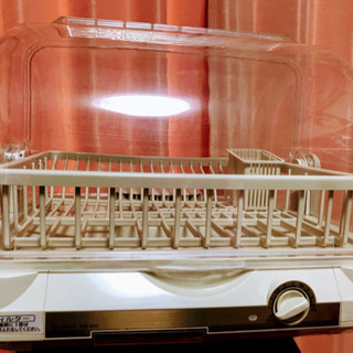 食器乾燥機　菌やウイルスには殺菌です。