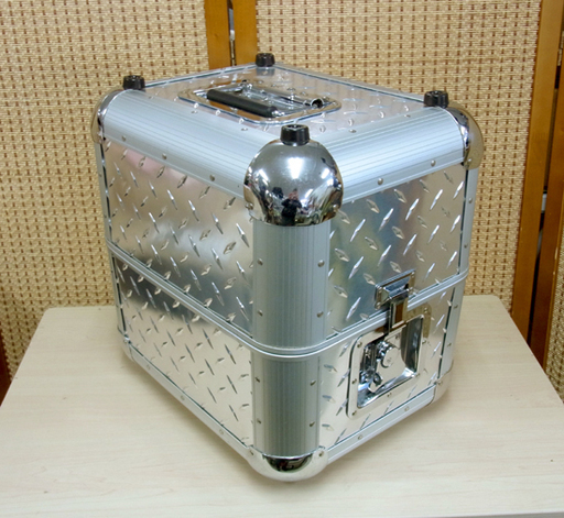 アルミハードケース 使い方いろいろ 南京錠用穴あり ツールBOX 音響機材 輸送 貴重品 ジュラルミン 南12条店