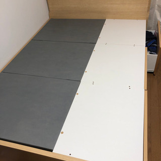 収納付きダブルベッドの画像