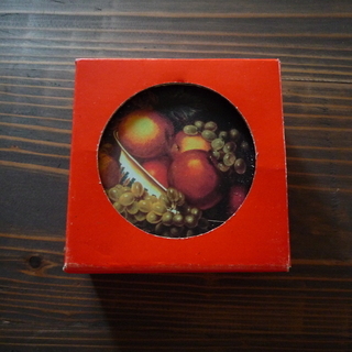 【新品未使用】缶入りコースター