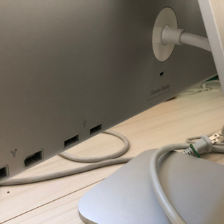 Apple Cinema Display(アップルシネマディスプレイ)の画像